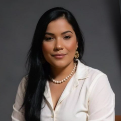 María Elena Vargas, 50 años